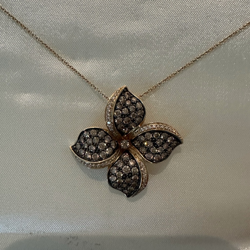 Le Vian flower pendant, new without tags